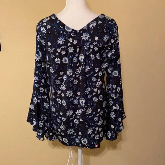 Versona blouse - Picture 7 of 13